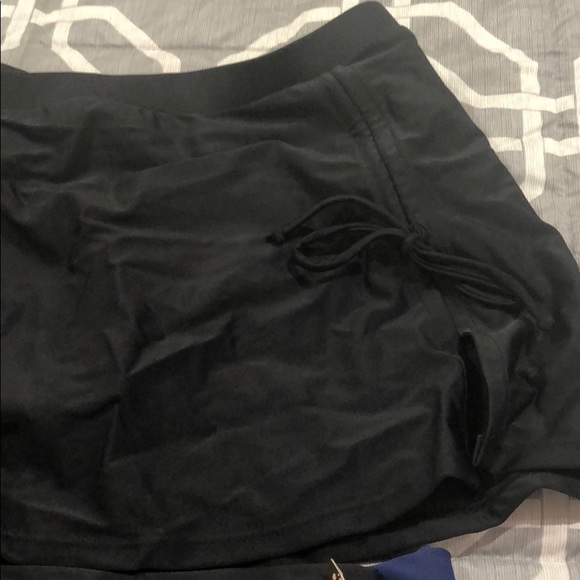 NWOT Black Swim Skirt, size small - Picture 9 of 9